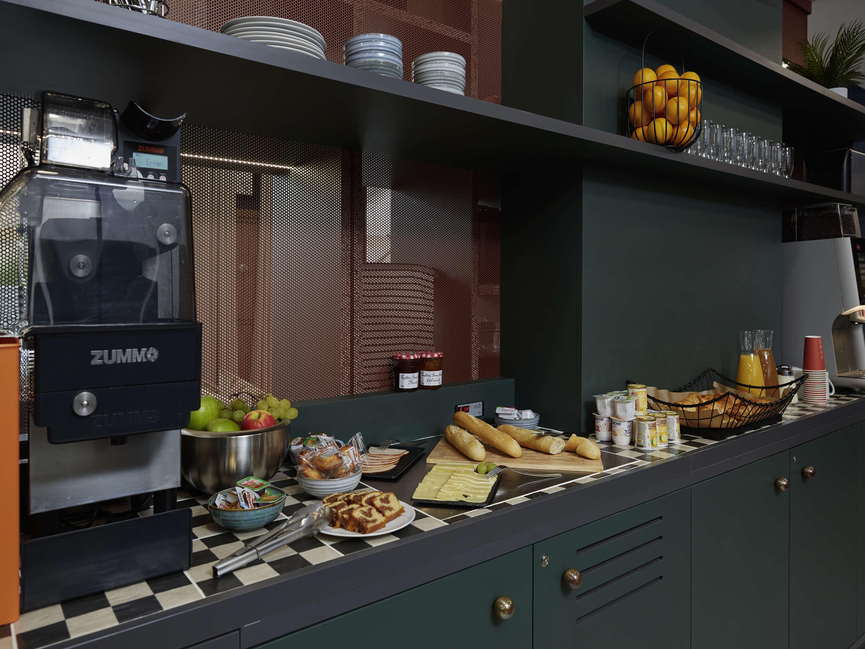 Aparthotel Adagio Paris Suresnes Longchamp Екстериор снимка