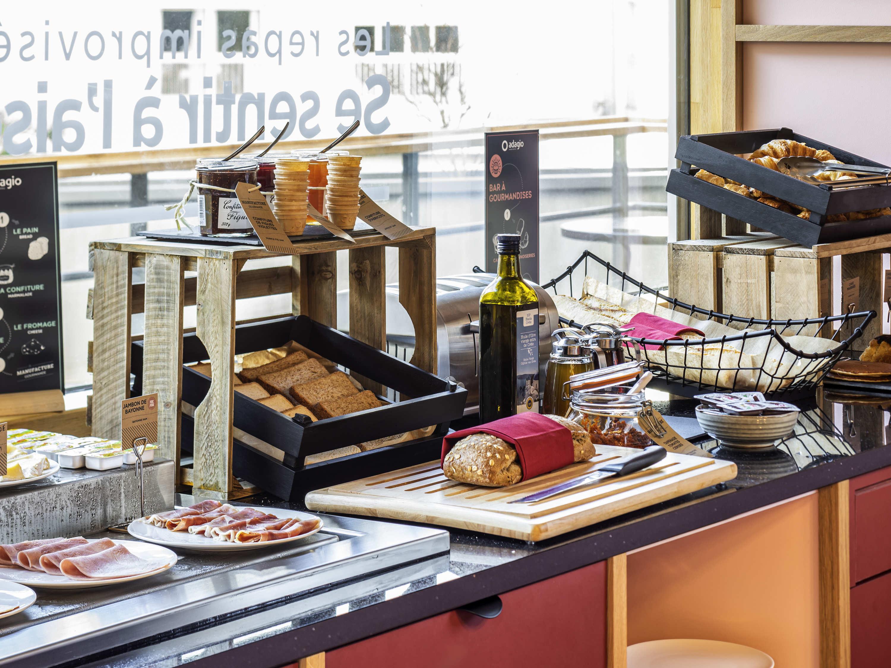 Aparthotel Adagio Paris Suresnes Longchamp Екстериор снимка